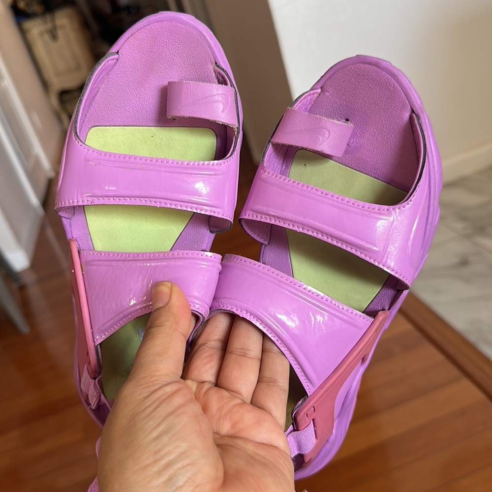 Nike sandals size 8 Barbie core
